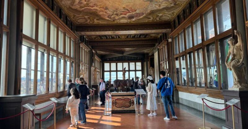 Florence: Uffizi Gallery Small Group Guided Tour - Experience Highlights
