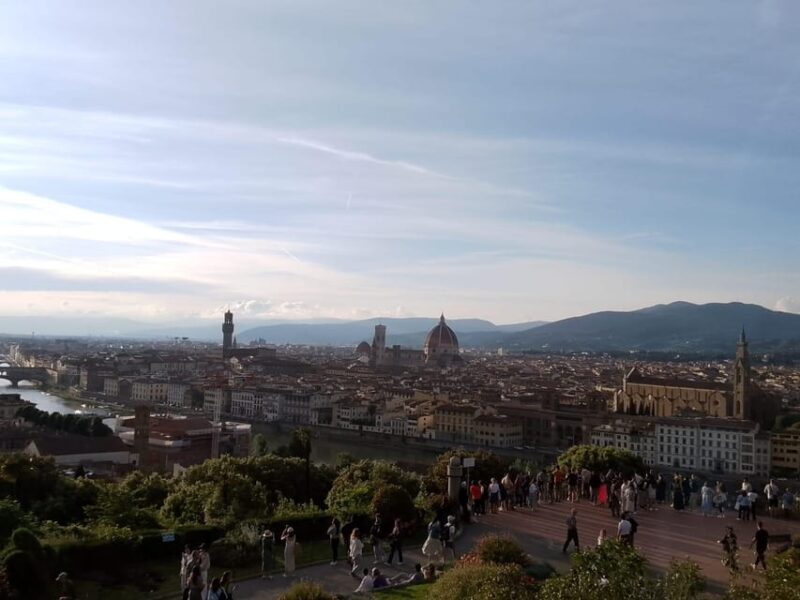 Florence Unveiled: The Rivalry of Leonardo and Michelangelo - Experiencing Local Culture
