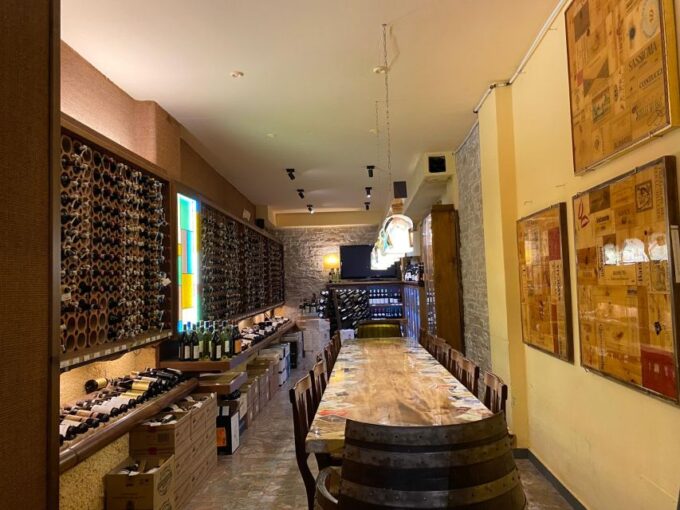 Florence: Wine Tasting and Lunch Experience - Location and Duration