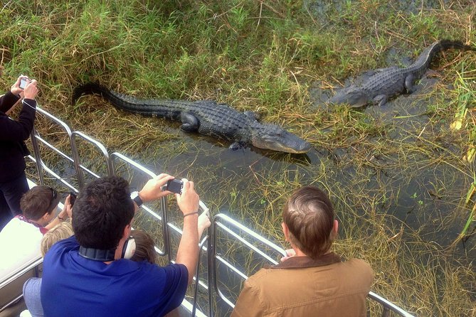 Florida Everglades Airboat Tour and Wild Florida Admission With Optional Lunch - Tour Duration and Group Size
