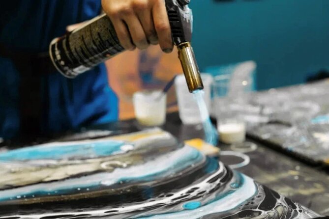 Fluid Art Painting Workshop In New York City - Key Points