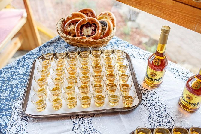 Folklore Evening With Music and Dinner - Unlimited Drinks Included