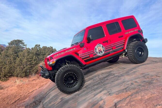 Follow Along and Ride Along Off Road Jeep Tours in Moab Utah - Meeting Points and Practicalities