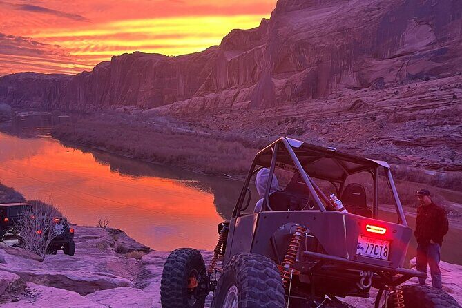 Follow Along and Ride Along Off Road Jeep Tours in Moab Utah - Who Should Book This Tour?