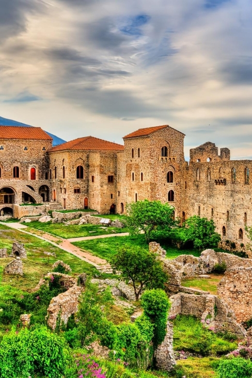 Follow the Spartans Visit Diros Caves, Gateway to Underworld - Taking in Spartan History