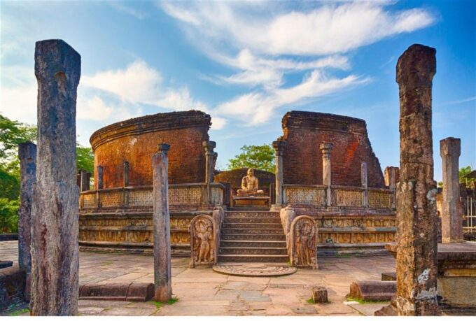 Fom Dambulla: Sigiriya Rock & Ancient City of Polonnaruwa - Guided Tour of Polonnaruwa