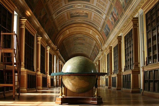 Fontainebleau and Barbizon Half Day Guided Tour From Paris by Minivan - Tour Experience