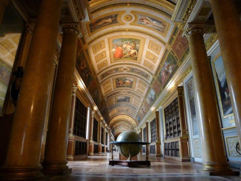 Fontainebleau: Palace Private Guided Tour With Ticket - Italian Renaissance Artworks