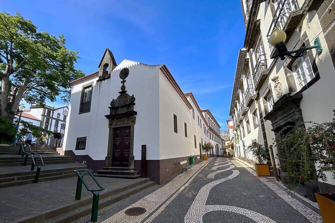 Food and Culture Tour of Funchal - Funchal City Hall Endpoint