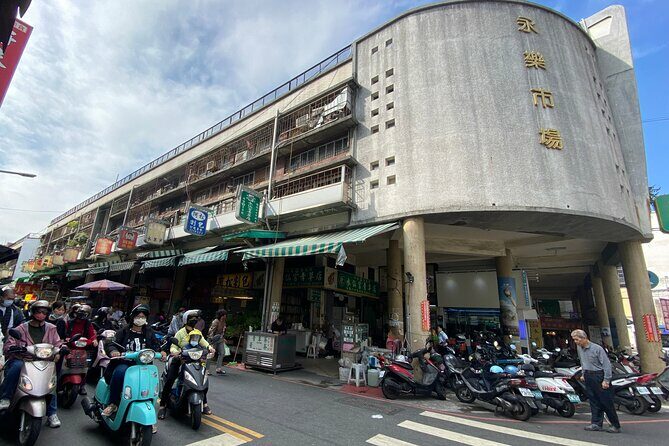 Food and Culture Walking Tour in Tainan - Key Points