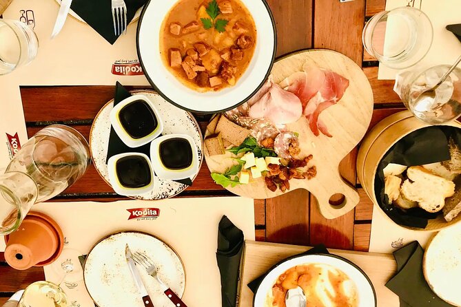 Food and Wine Tasting With a Sommelier - Meeting and End Point