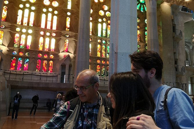 Food & Drink Tasting Private Tour & Sagrada Familia Skip the Line - Accessibility and COVID-19 Protocols
