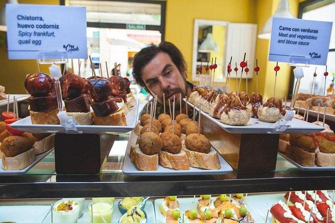 Food & Drink Tasting Private Tour & Sagrada Familia Skip the Line - Knowledgeable and Engaging Guides