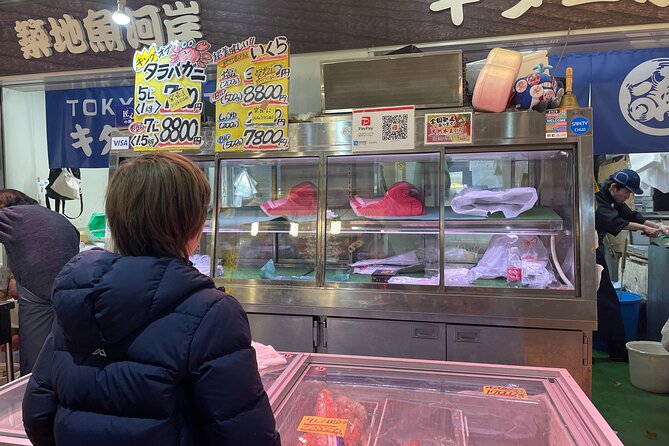 Food Hunting With a Local! - Tsukiji Cultural Gourmet Tour - Meal Preparation and Party-Style Dining