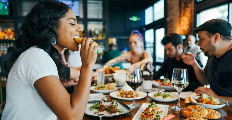 Food Safari: Best Mendoza Restaurants in One Night - Dining Experiences