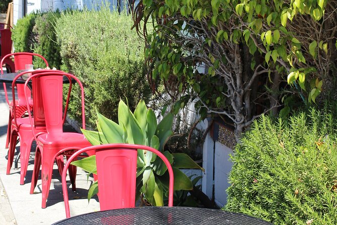 Food Tasting Experience and Guided Walking Tour in Santa Barbara - Tour Highlights