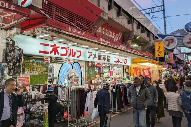 Food Tour in Uenos Ameyoko Market at Night - Exploring Ameyoko Market