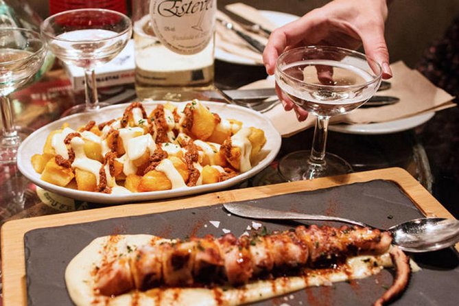 Food, Wine & History Tour With La Boqueria Market in Barcelona - Tastings at Tapas Restaurants