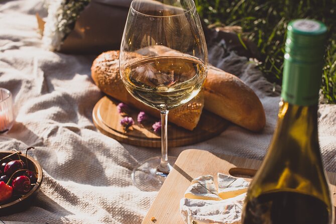 Food & Wine Tasting Walking Tour - About Your Stay