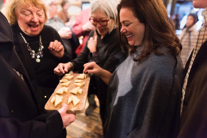 Foods of NY Tours Chelsea Market Food Tour & High Line Park - Tour Group Size