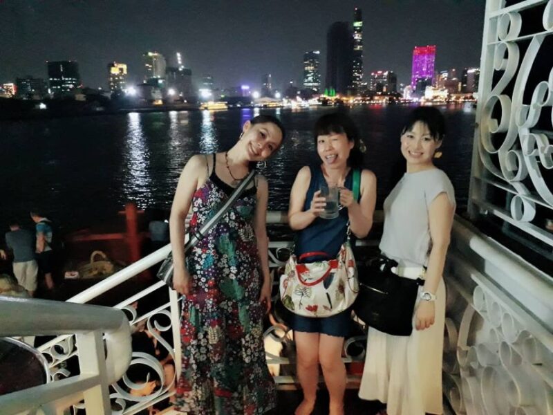 Foot Massage & Dinner Cruise Evening Trip - Included Services