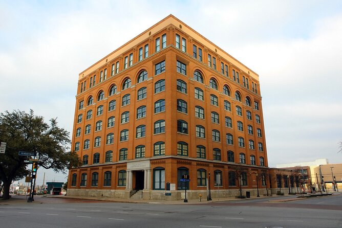 Footsteps Through Dallas: A Journey Through Time & Legacy - Convenient Meeting Location