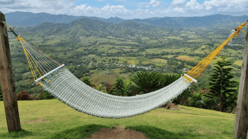 For Small Groups Half-Day Tour to Montaña Redonda - Dining Experience