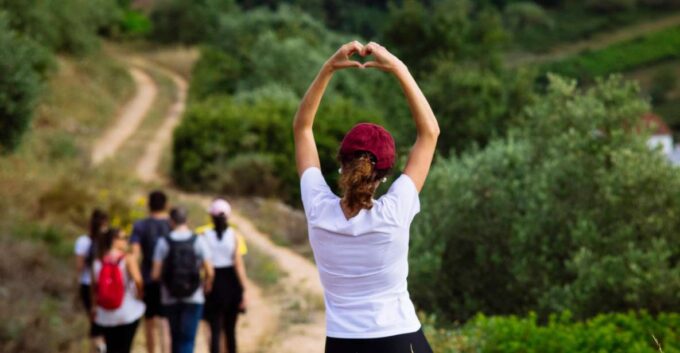 Fórnea Guided Walking Tour + Traditional Experience - Visiting Caves or Olive Oil Mill
