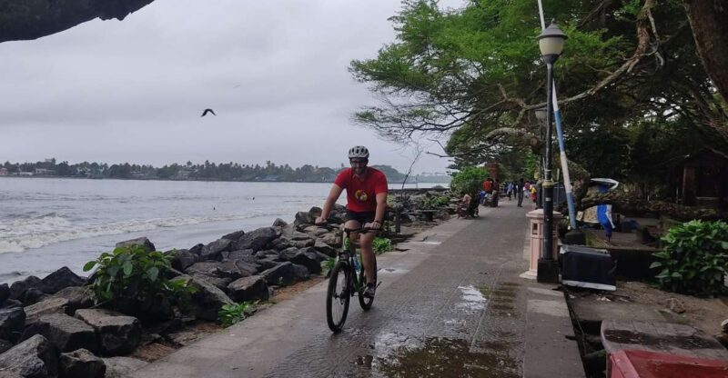 Fort Kochi & Kumbalangi/ Kadamakudy Cycling Tour (Full Day) - Culinary Experience