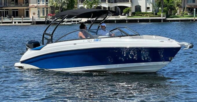 Fort Lauderdale: 11 People Private Boat Rental - Additional Captain Service Costs