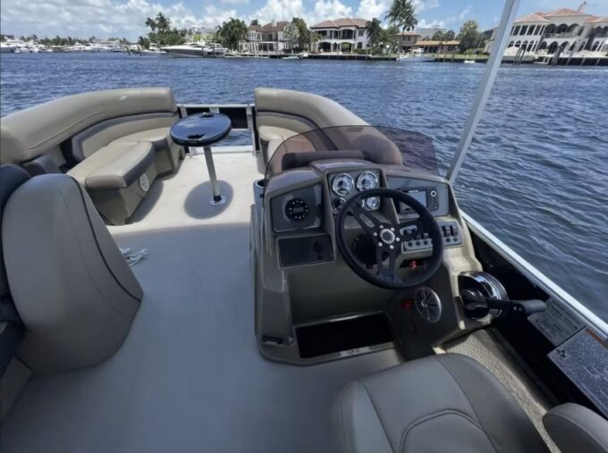 Fort Lauderdale: 12 People Private Pontoon Rental - Frequently Asked Questions