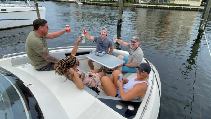 Fort Lauderdale: 13 People Private Boat Rental - Customer Reviews