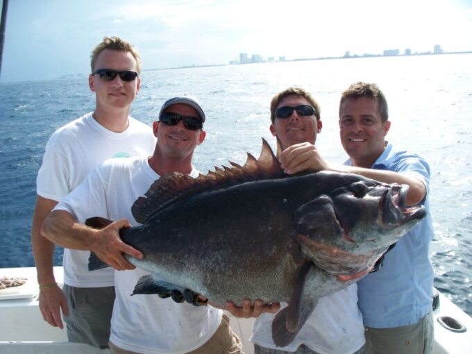 Fort Lauderdale: 4-Hour Sport Fishing Shared Charter - Crew and Equipment