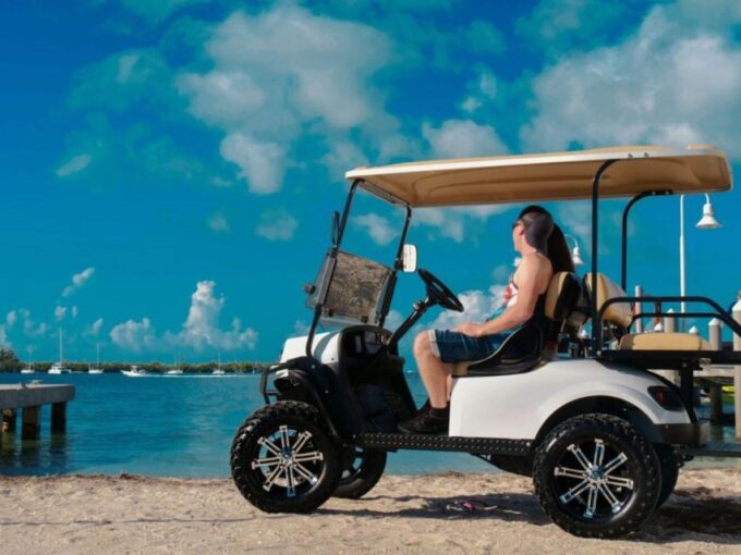 Fort Lauderdale: 4 People Golf Cart Rental - Convenient Downtown Navigation