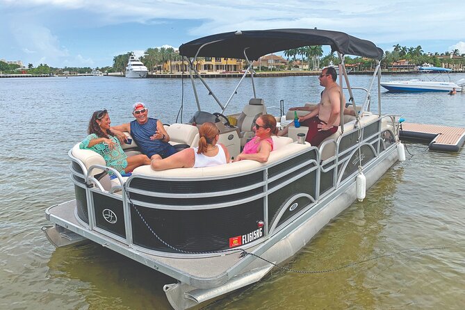 Fort Lauderdale Private Christmas Lights Boat Tour 2.5 Hours - Booking and Confirmation