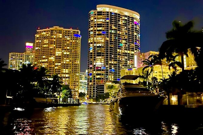 Fort Lauderdale Private Christmas Lights Boat Tour 2.5 Hours - Frequently Asked Questions
