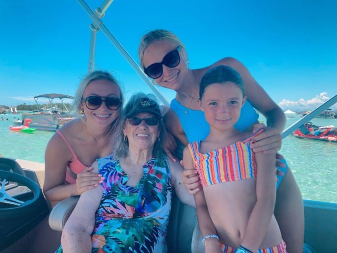 Fort Walton: Full Day Pontoon Boat Rental to Crab Island - Relaxing Day on the Water