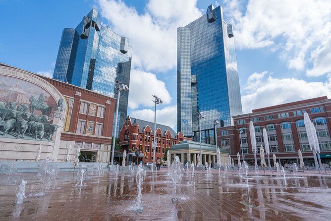Fort Worth Scavenger Hunt and Sights Self-Guided Adventure - Tour Type and Features