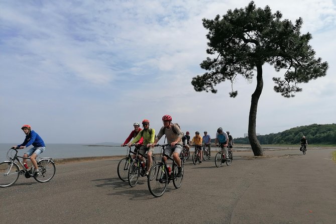 Forth Bridges and Edinburgh Suburbs by Manual or E-bike - Accessibility and Safety