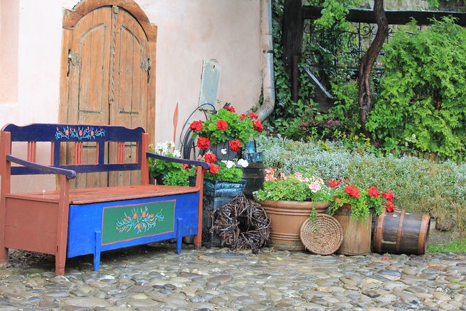 Fortified Church of Viscri and Sighisoara in Spanish (Native Spanish Guide). - Tour Duration