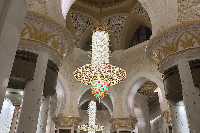 Fossil Dunes, Salt Lake & Camel Race Track Tour in Abu Dhabi - Traveler Restrictions