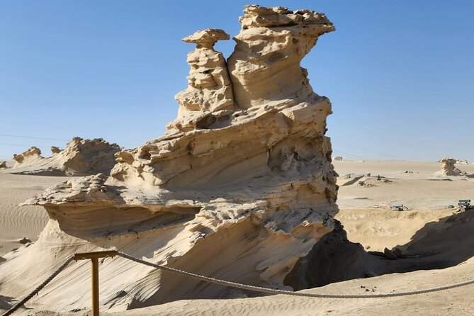 Fossil Dunes, Salt Lake & Camel Race Track Tour in Abu Dhabi - Reviews and Ratings