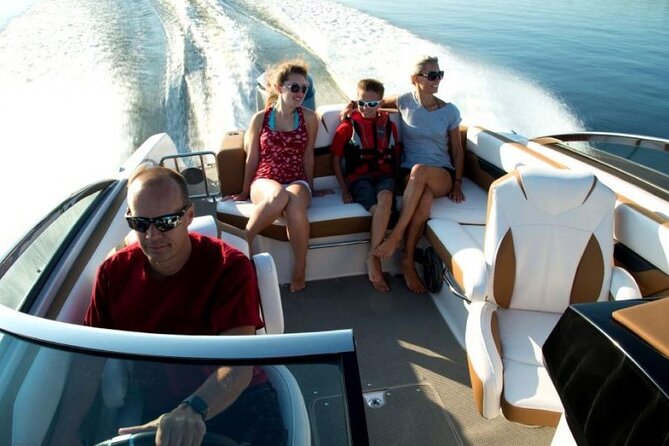 Fourwinns HD240 Boat Rental for 10 People 4 Hours - Key Rental Details