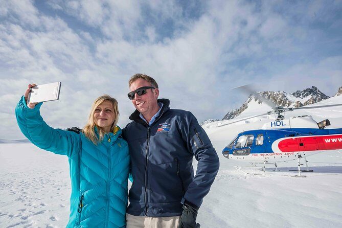 Fox Glacier: Neve Discoverer Helicopter Flight with Snow Landing - A Closer Look at the Experience
