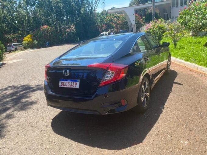 Foz Do Iguacu: Private Airport Transfer - Complimentary Refreshments and Plush Seating