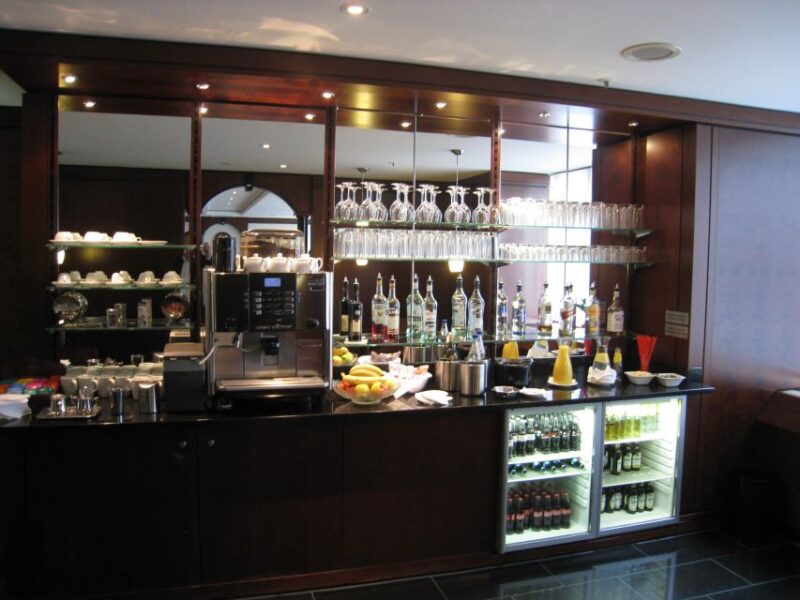 Frankfurt Airport: LuxxLounge Access Terminal 1 (Land Side) - Key Points