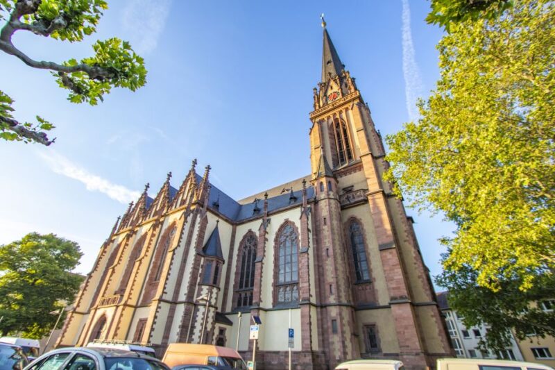 Frankfurt: Art and Culture Guided Tour With a Local - Key Points