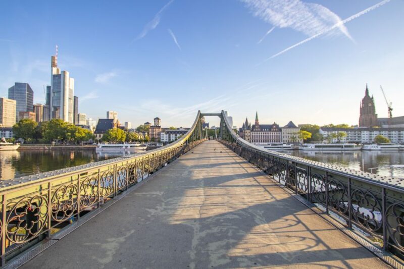 Frankfurt: Capture the Most Photogenic Spots With a Local - Meeting Point and What to Bring