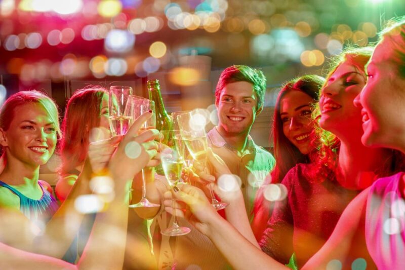 Frankfurt: Night Pub Crawl Through Old Sachsenhausen - Inclusions and Perks of the Tour