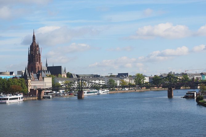 Frankfurt - Old Town Historic Walking Tour - Sample Local Delicacies